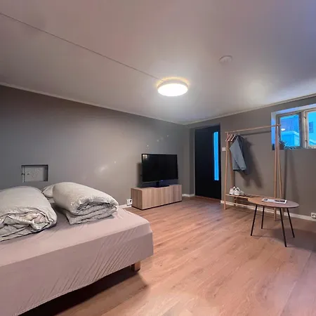 Central Apartment With Parking! Берген Экстерьер фото
